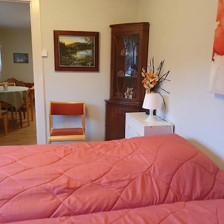 Appartamento Bo Hos Nancy I Oelme Kristinehamn Esterno foto